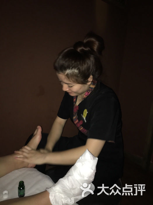 免费体验:上海桑拿推拿：体验顶级油压会所